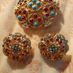 Gold tone Brooch and Clip on Earrings